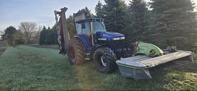 Image of New Holland 8970 equipment image 2