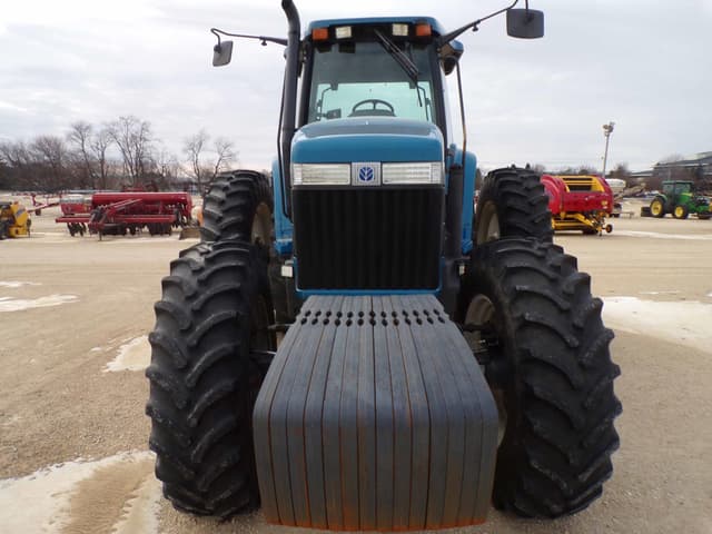 Image of New Holland 8970 equipment image 2