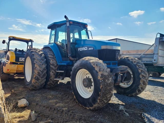 Image of New Holland 8970 equipment image 2