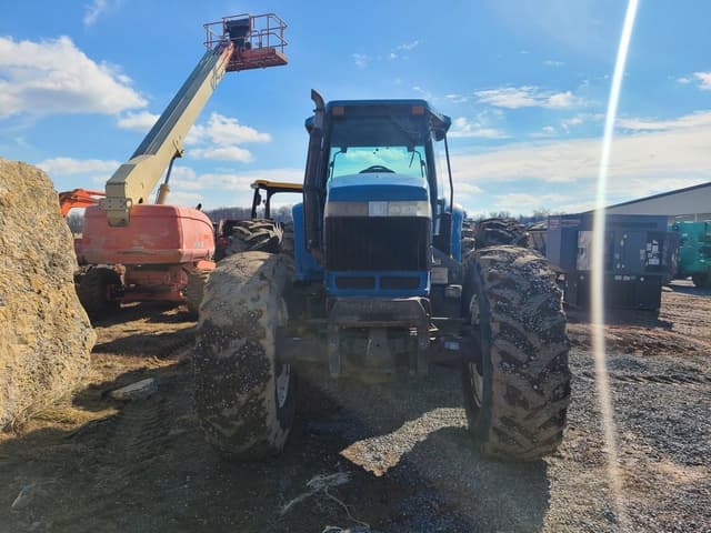 Image of New Holland 8970 equipment image 1