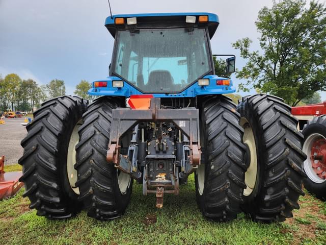 Image of New Holland 8970 equipment image 2