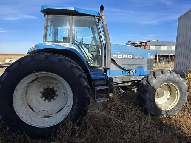 Image of New Holland 8970 equipment image 4