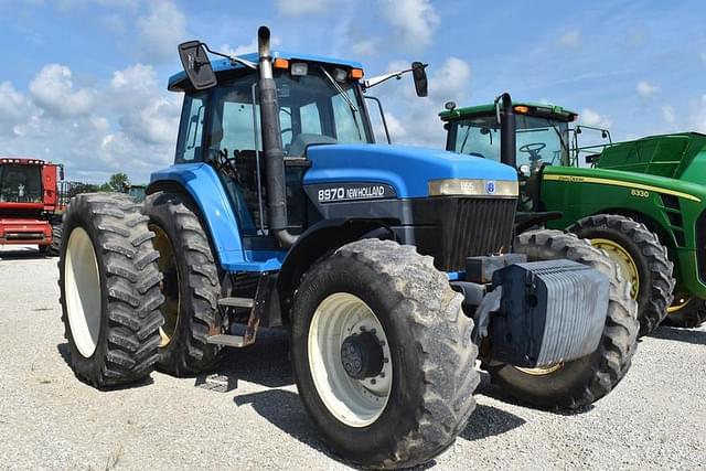 Image of New Holland 8970 equipment image 2