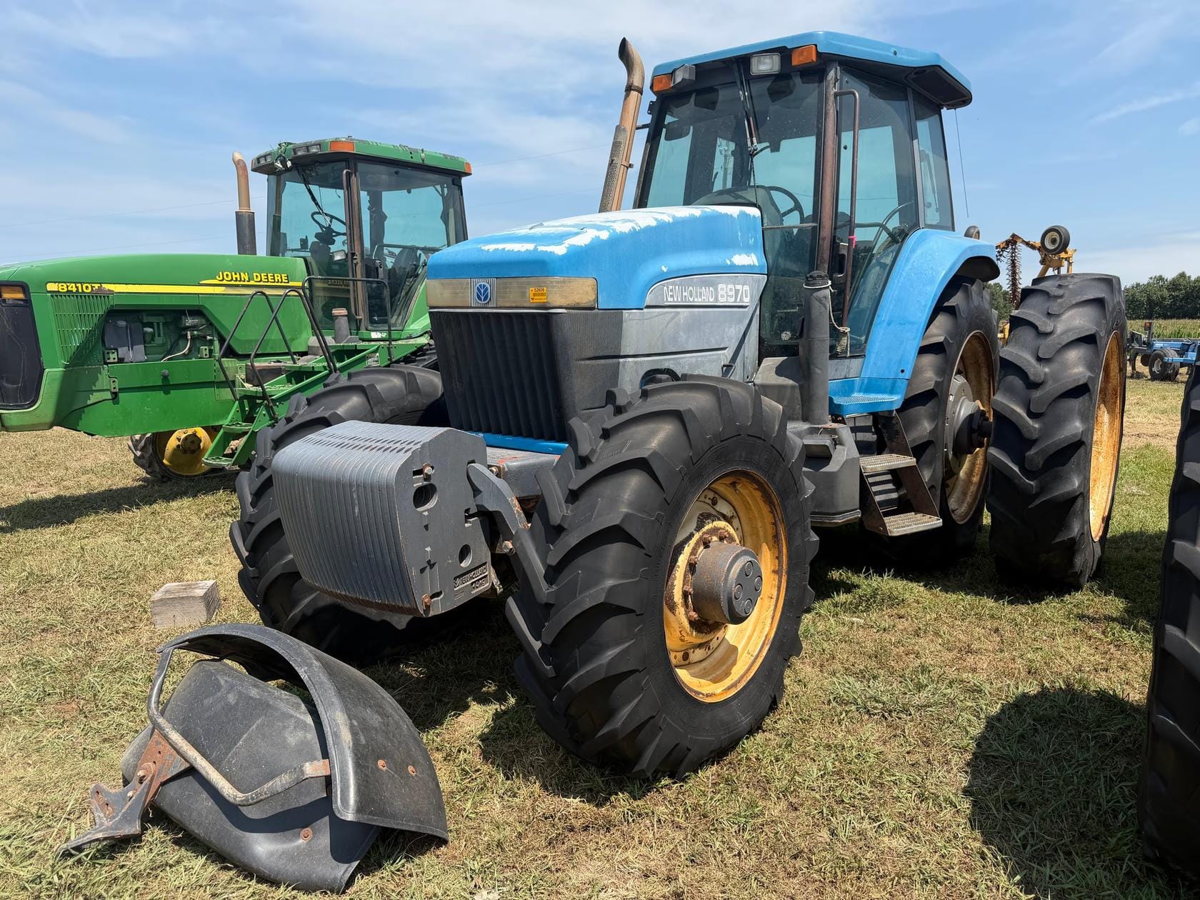 New Holland 8970 Equipment Image0