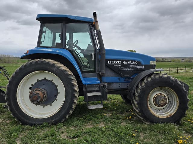 Image of New Holland 8970 equipment image 4