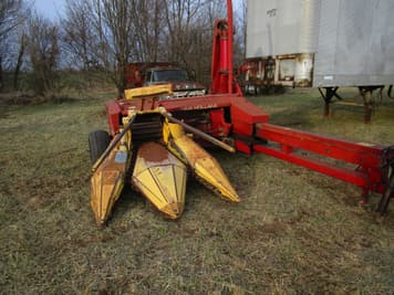 Main image New Holland 900