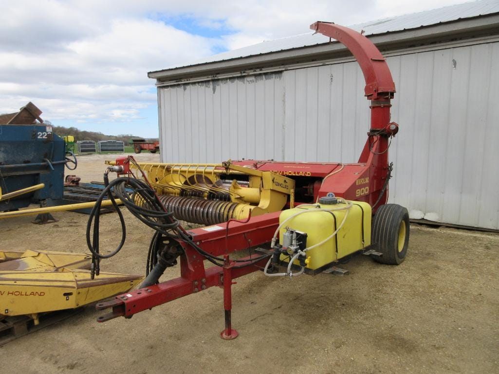 Main image New Holland 900