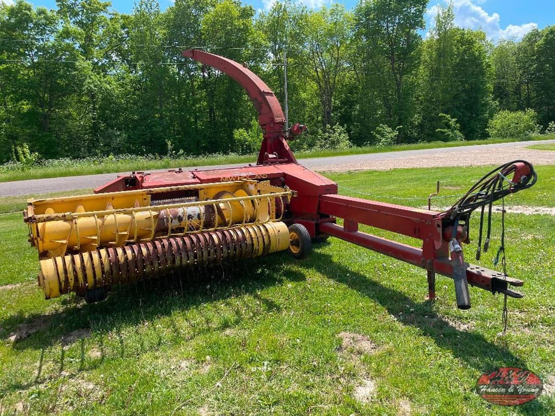 Image of New Holland 900 Primary image