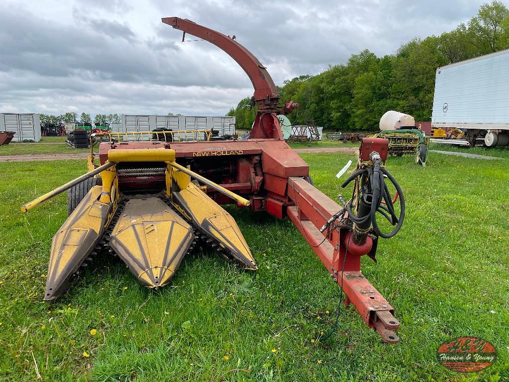 Image of New Holland 900 Primary image