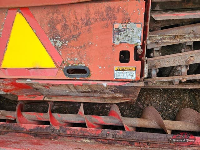 Image of New Holland 900 equipment image 2