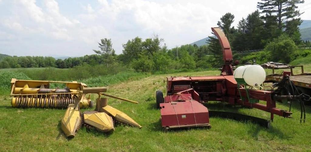 Image of New Holland 900 Primary image