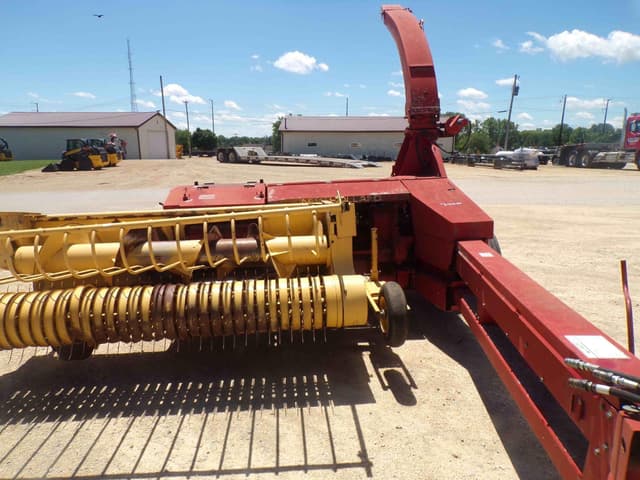 Image of New Holland 900 equipment image 2