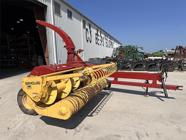 Image of New Holland 900 equipment image 2