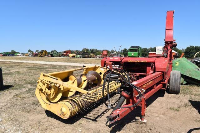 Main image New Holland 900