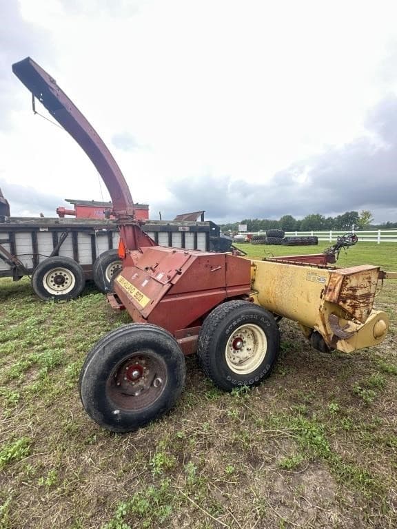 Image of New Holland 900 equipment image 4