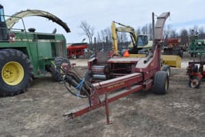 New Holland 900 Image