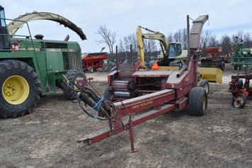 Main image New Holland 900