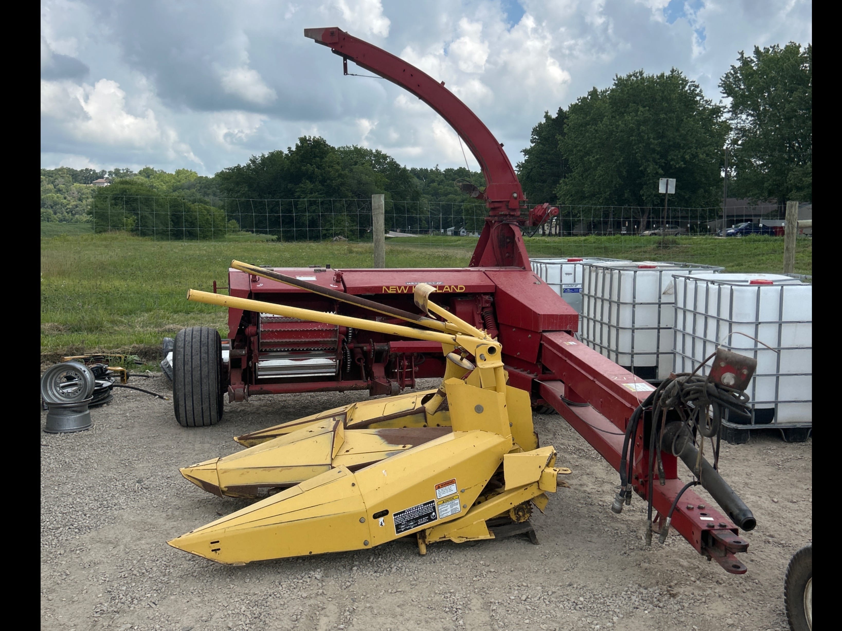 Main image New Holland 900