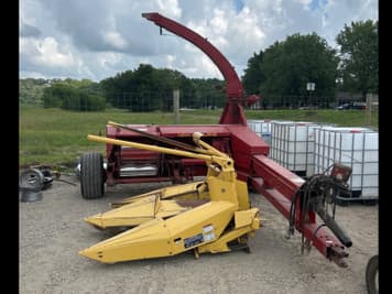 Main image New Holland 900