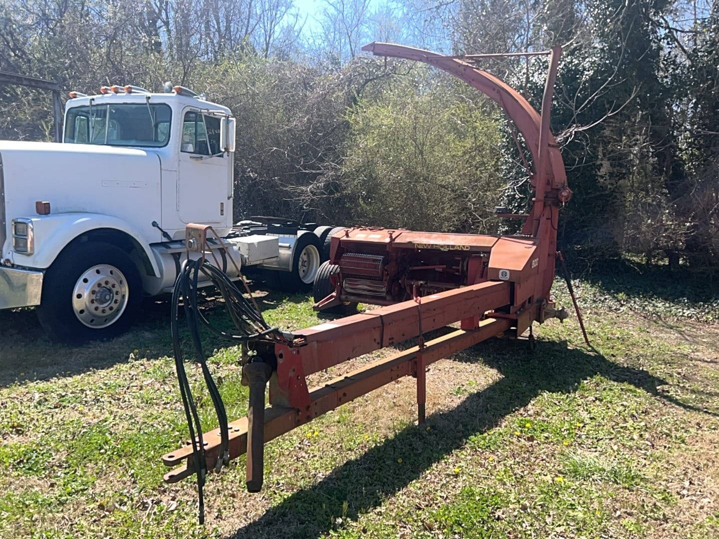 New Holland 900 Equipment Image0