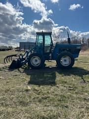 Image of New Holland 9030 equipment image 2