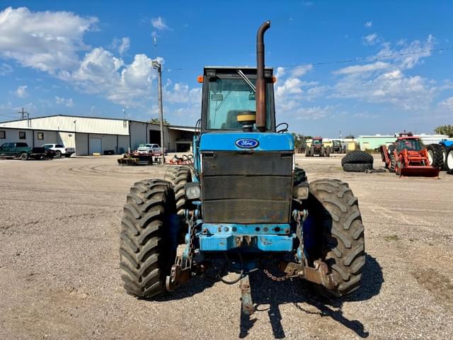 Image of New Holland 9030 equipment image 3