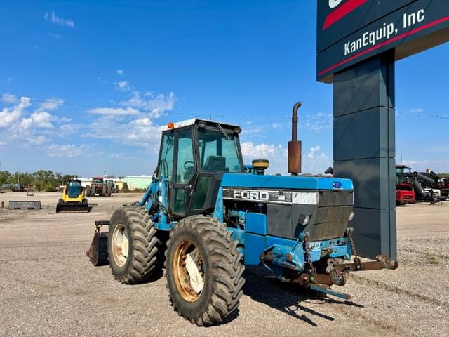 Image of New Holland 9030 equipment image 2