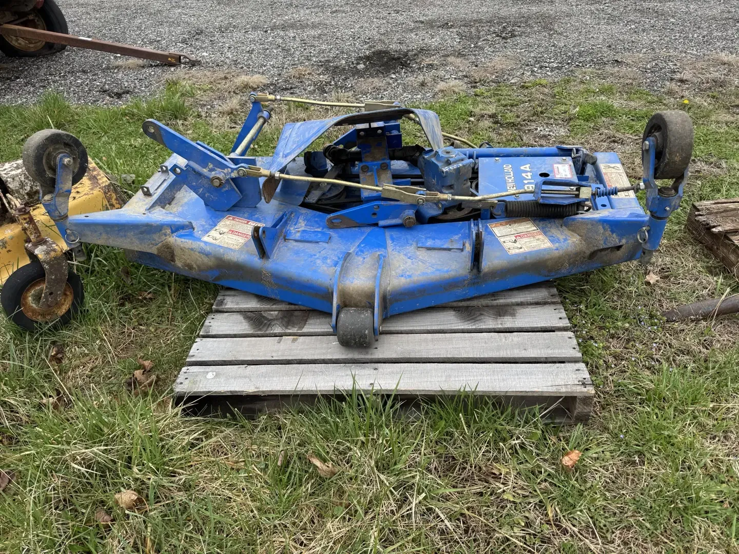 New Holland 914A Equipment Image0