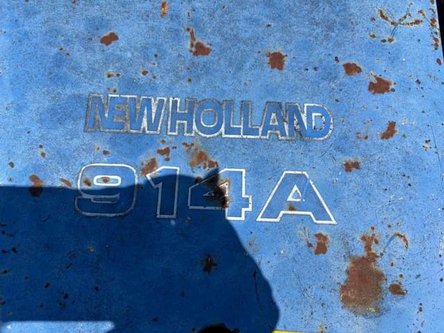 Image of New Holland 914A equipment image 4