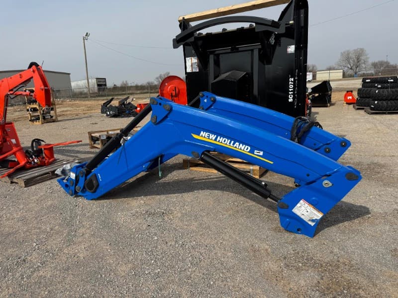 Image of New Holland 915LA Primary Image