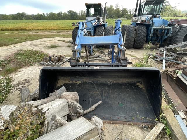 Image of New Holland 92LB equipment image 2