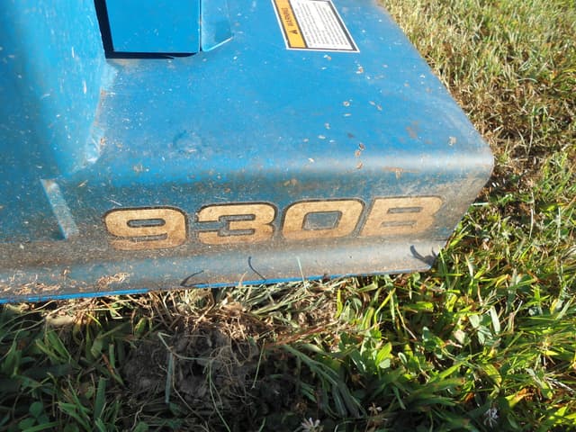 Image of New Holland 930B equipment image 2