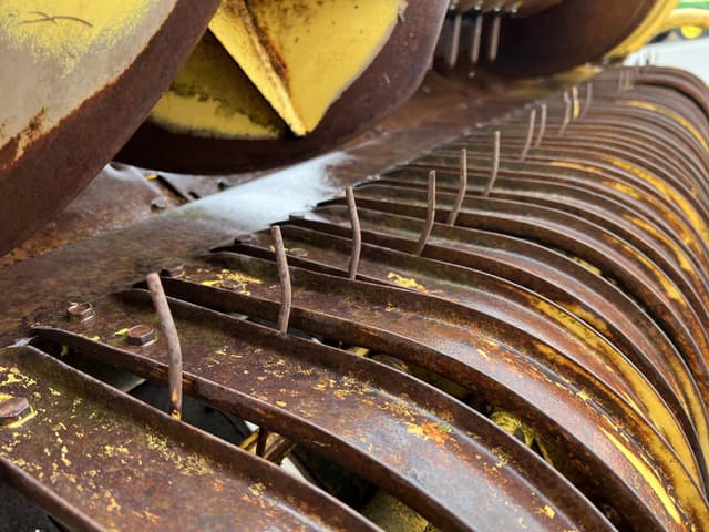 Image of New Holland 939 equipment image 4