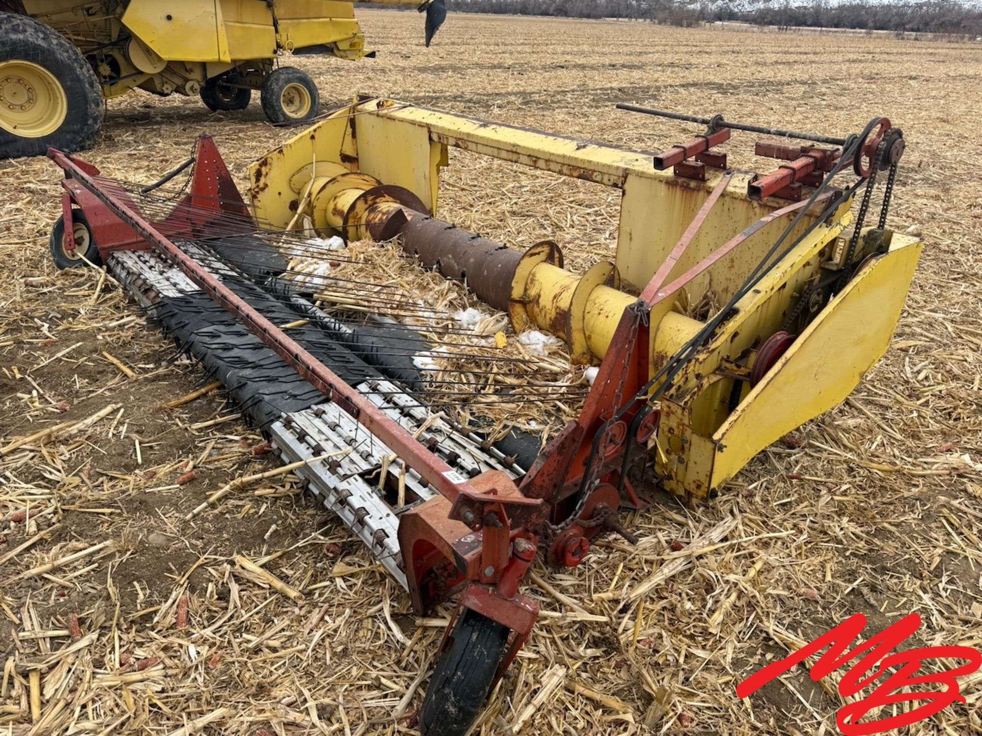 New Holland 960 Equipment Image0