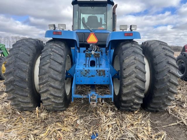 Image of New Holland 9682 equipment image 2