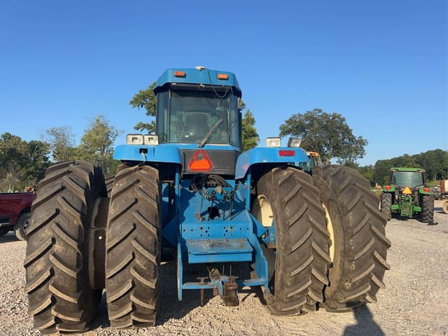 Image of New Holland 9682 equipment image 2