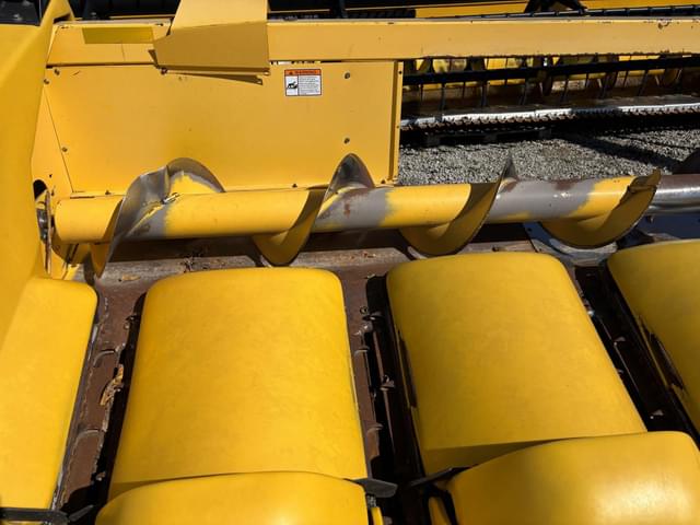 Image of New Holland 96C equipment image 4