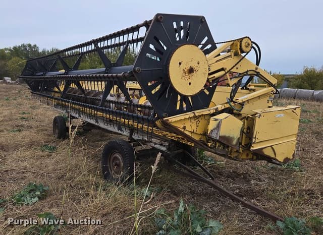 Image of New Holland 971 equipment image 2