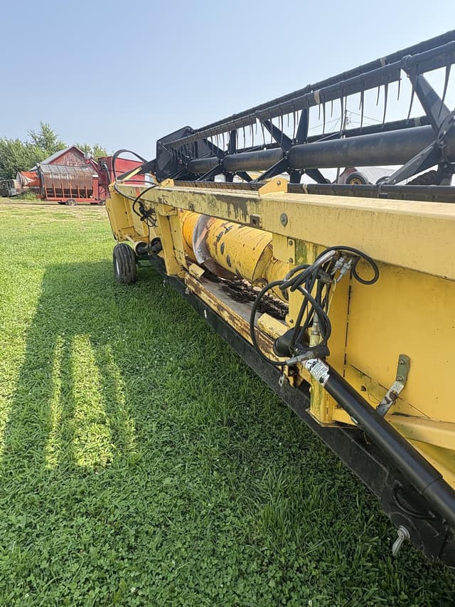 Image of New Holland 973 equipment image 3