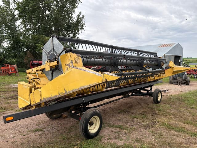 Image of New Holland 973 equipment image 3
