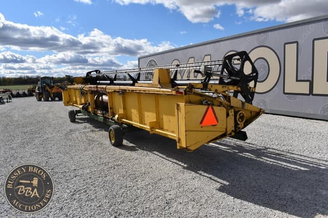 Image of New Holland 973 equipment image 2