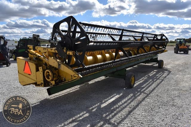 Image of New Holland 973 equipment image 4