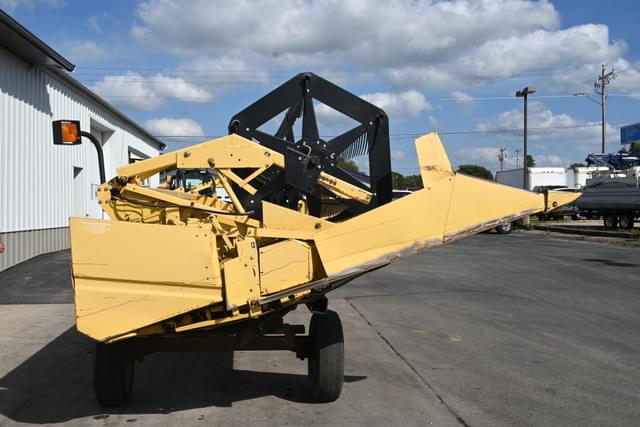 Image of New Holland 973 equipment image 3