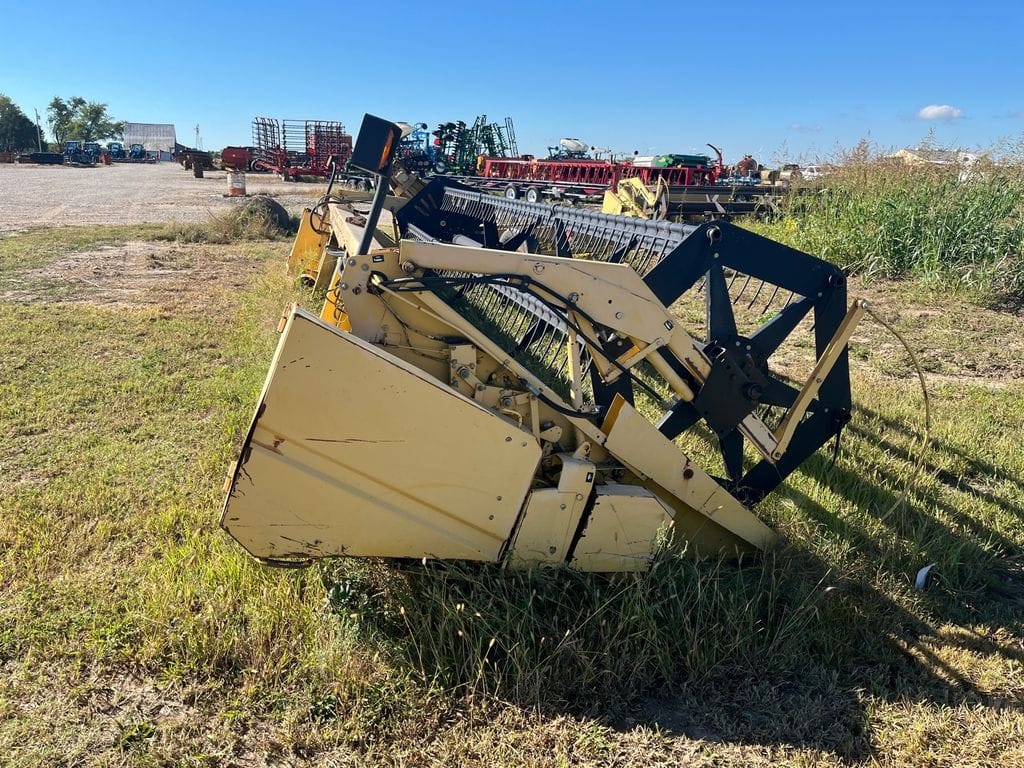 New Holland 973 Equipment Image0