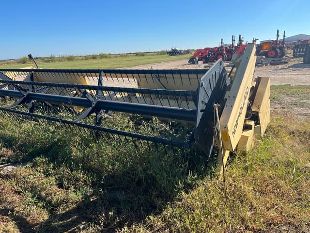 Image of New Holland 973 equipment image 3