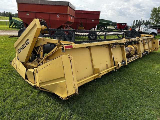 Image of New Holland 973 equipment image 3