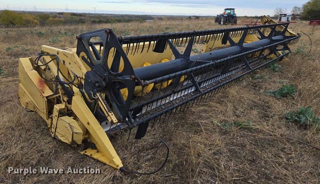 Image of New Holland 973 equipment image 2