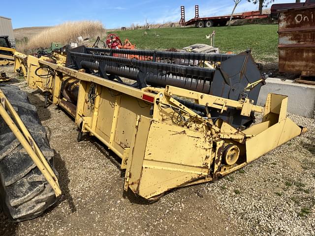 Image of New Holland 973 equipment image 2