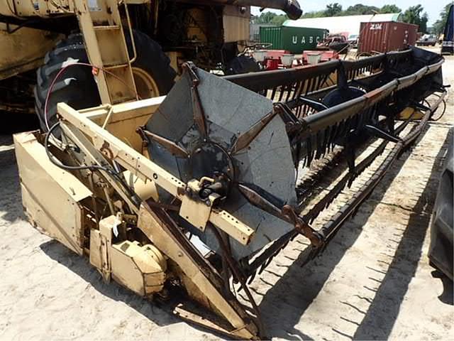 Image of New Holland 973 equipment image 2