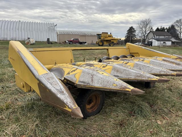 Image of New Holland 974 equipment image 2